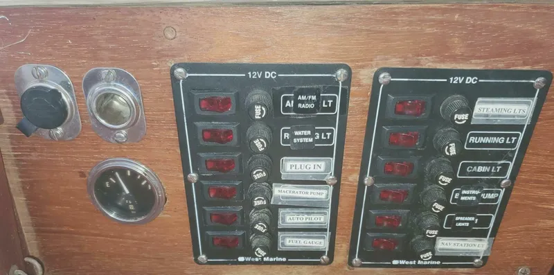 1975 Catalina 30