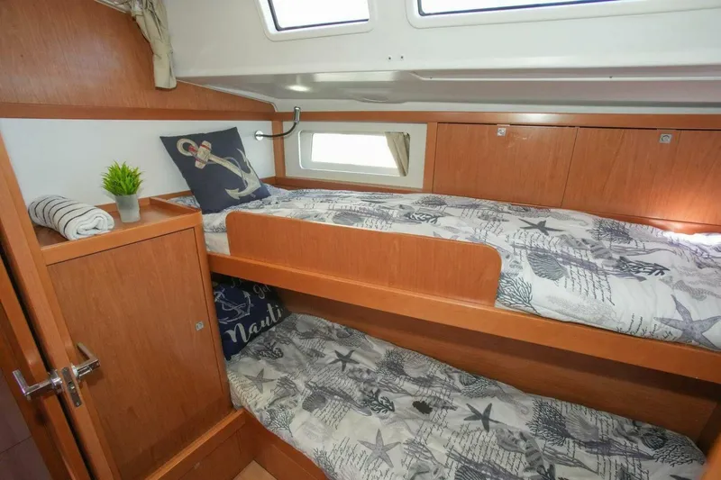 2011 Beneteau Sense