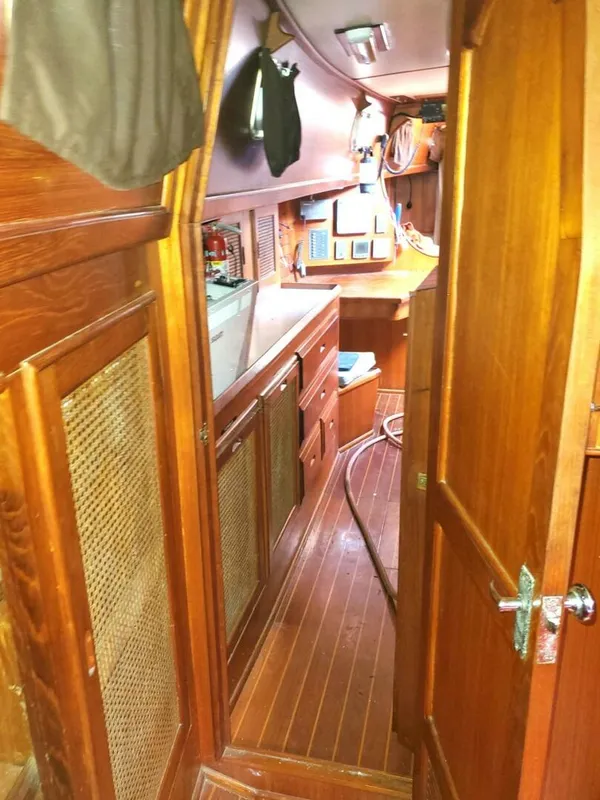 1985 Celestial Center Cockpit
