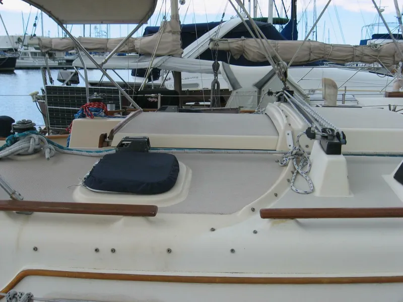1990 Island Packet