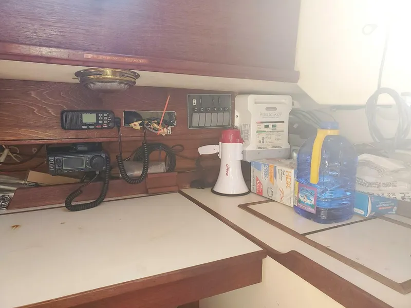 1987 Cape Dory 330