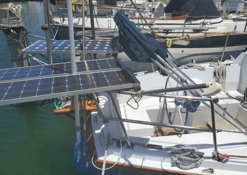 1973 Dufour 35