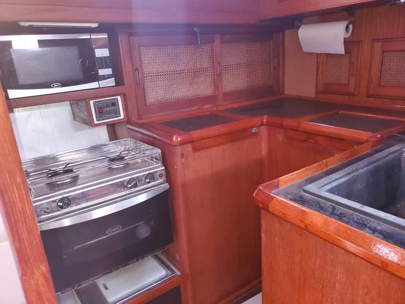 1987 Celestial Center Cockpit