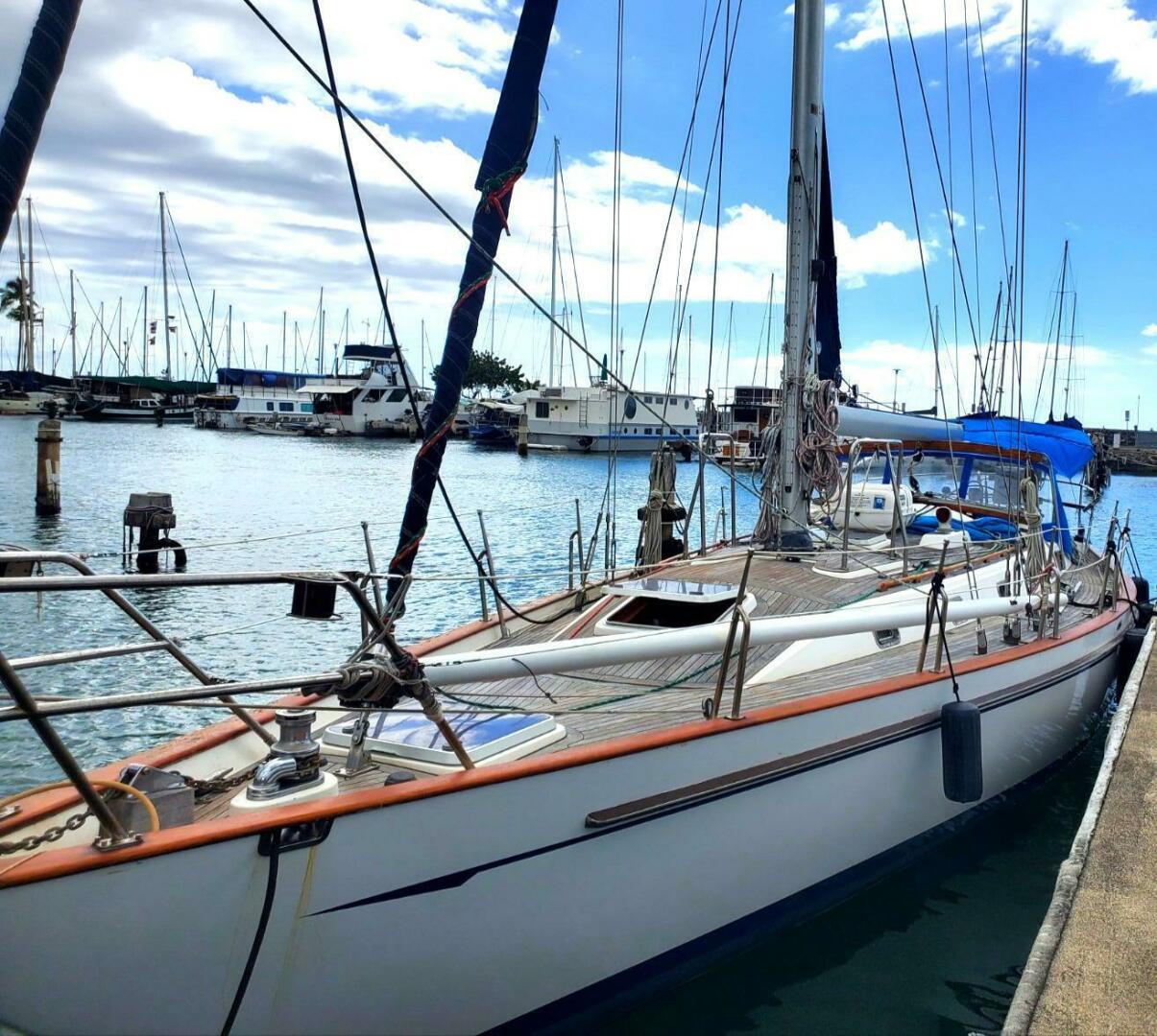 1997 Tayana 52
