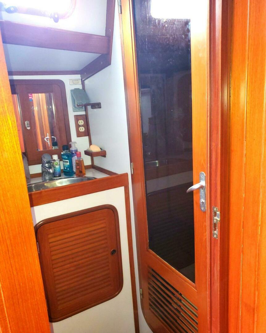 1997 Tayana 52
