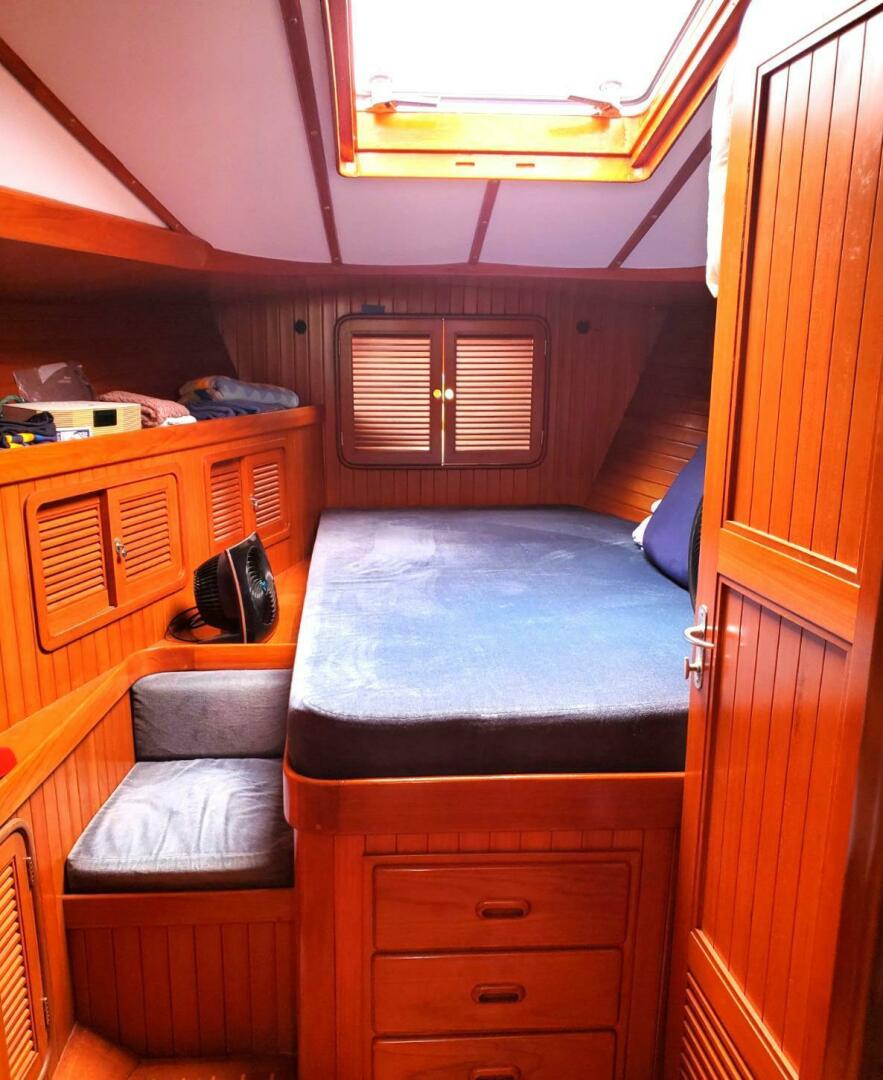 1997 Tayana 52
