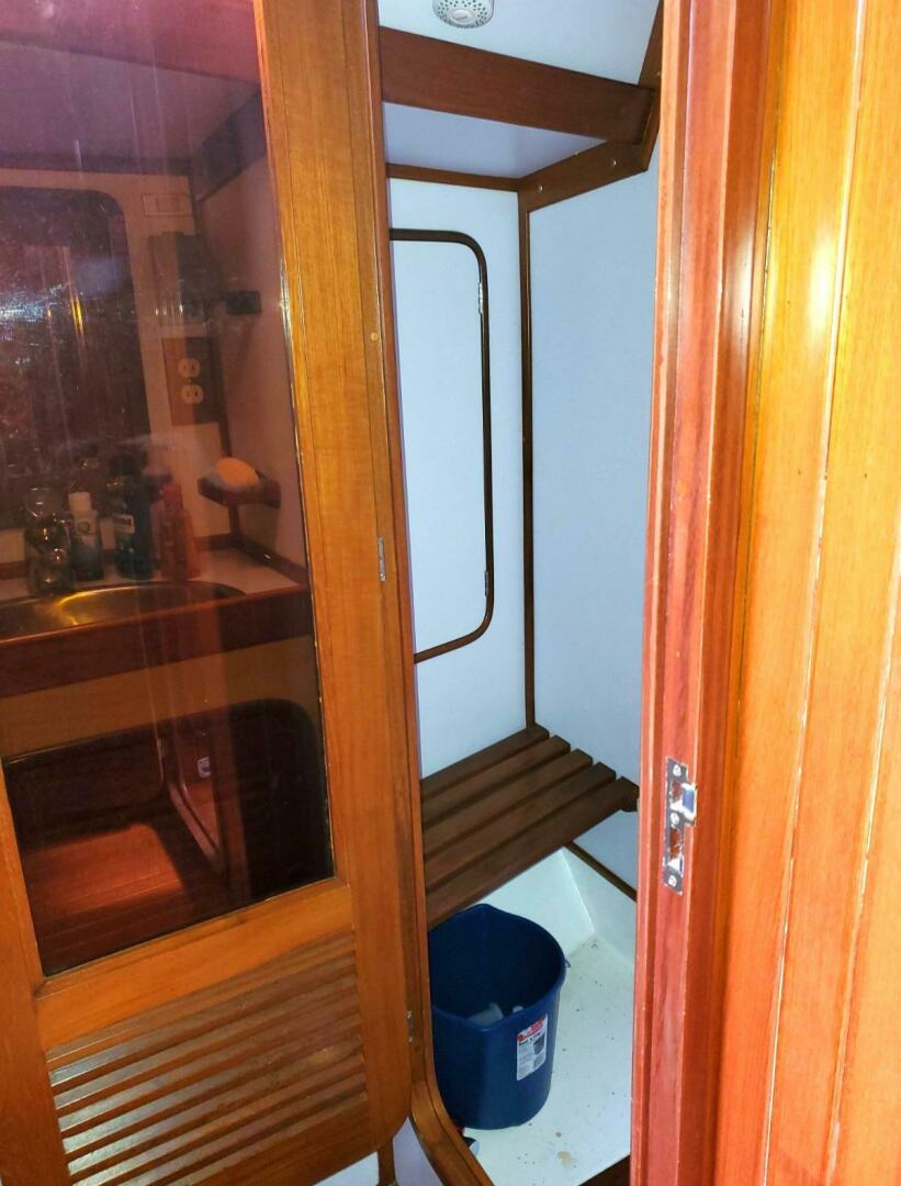 1997 Tayana 52