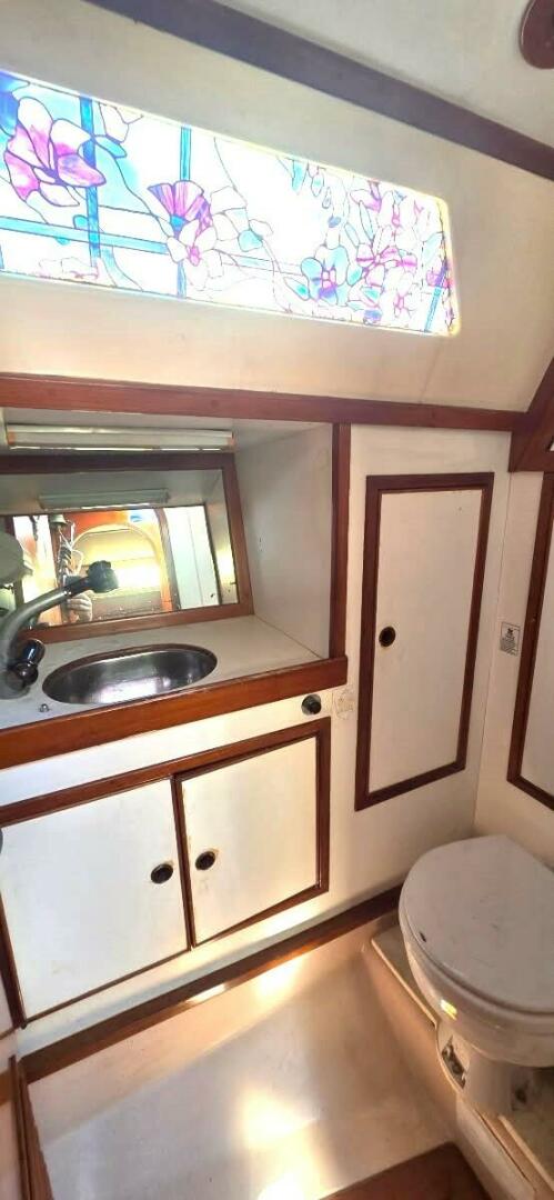 1986 Ta Chiao CT-38 AFT CABIN