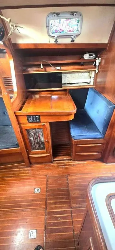 1986 Ta Chiao CT-38 AFT CABIN