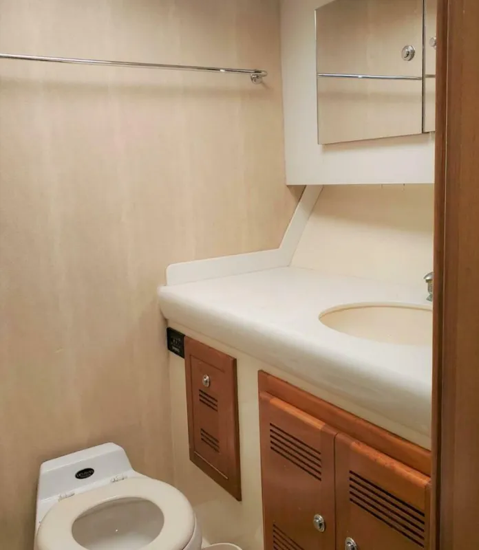 2003 Cabo Flybridge Sportfish