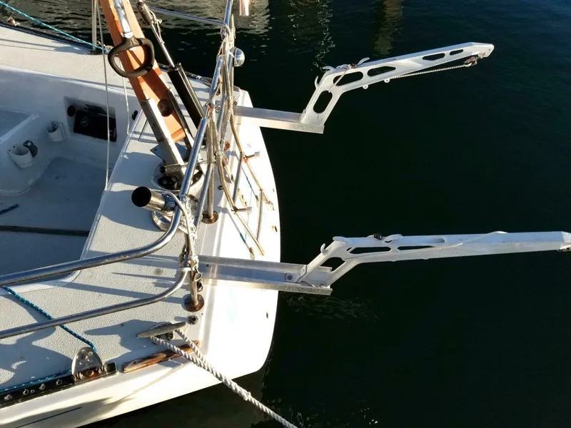 1989 J Boats Masthead Sloop