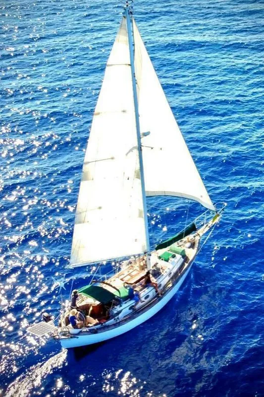 1984 Hans Christian 38t