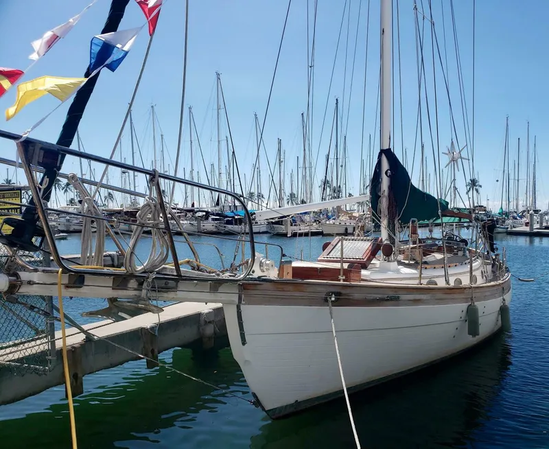 1984 Hans Christian 38t