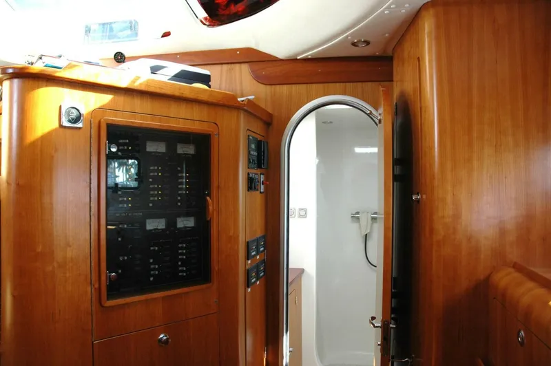2006 PDQ Antares