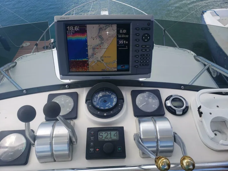 1999 Cabo Express Cruiser