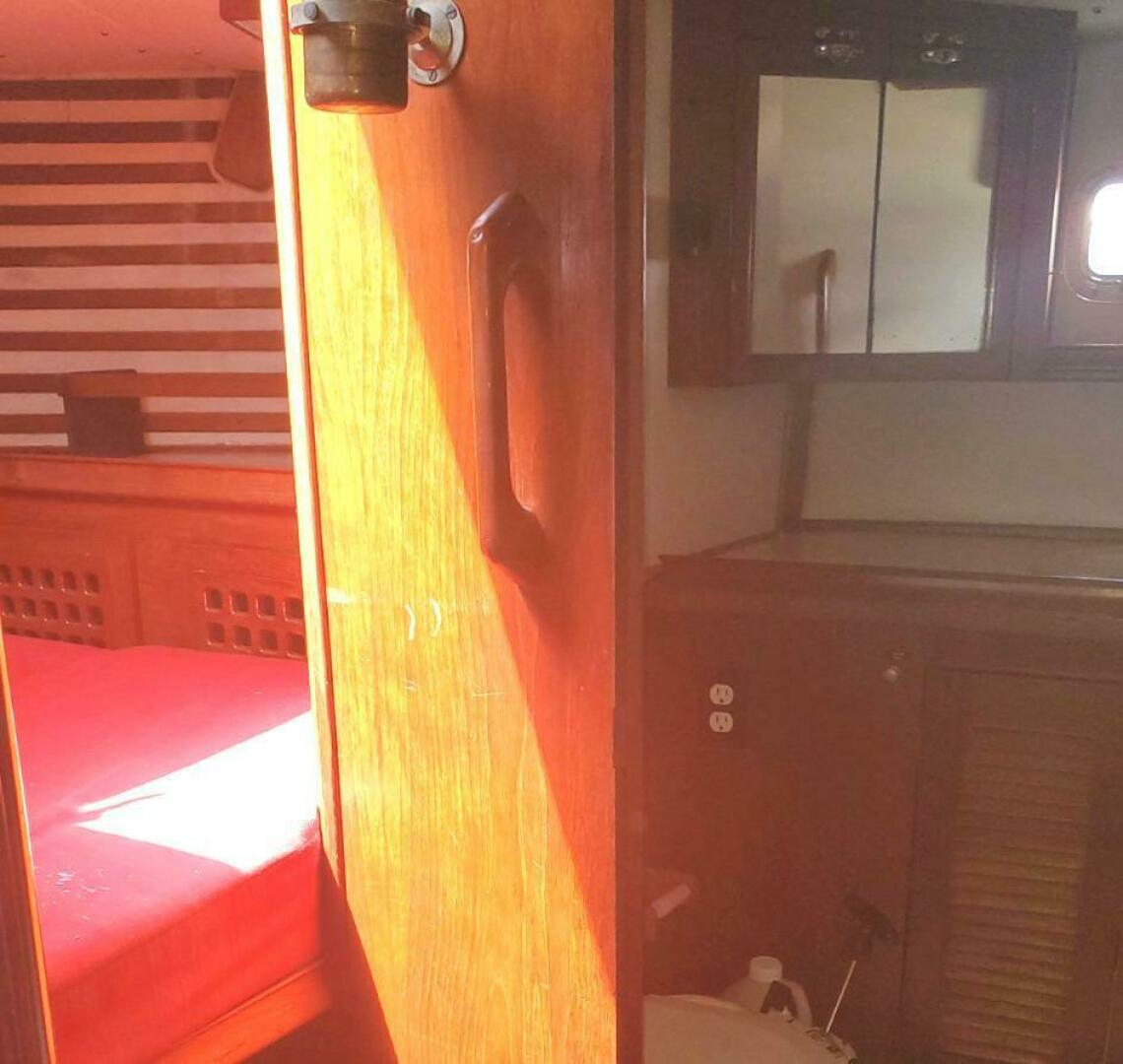 1982 Endeavour 43 CC