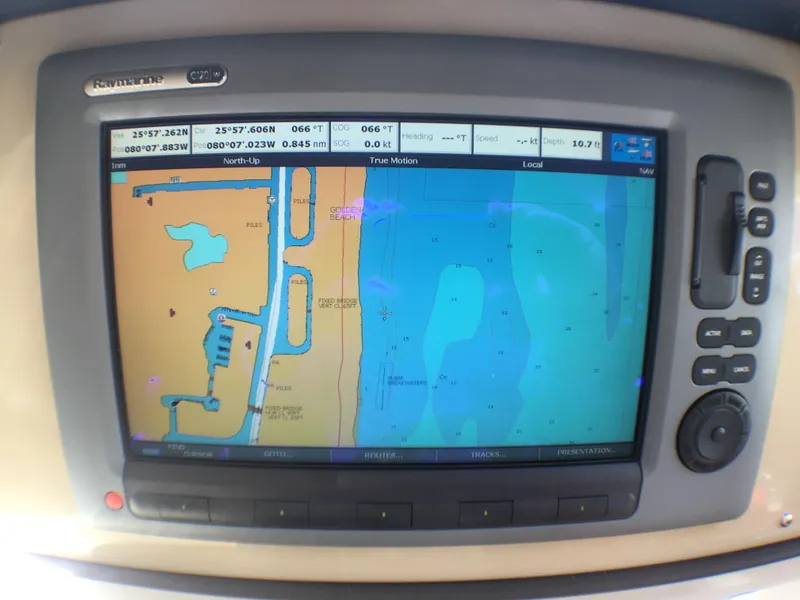 2013 Azimut 40S
