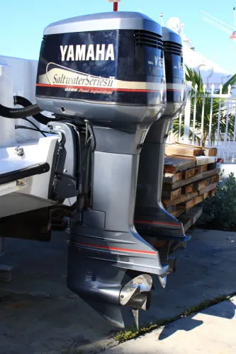 2002 SeaVee 340B Open