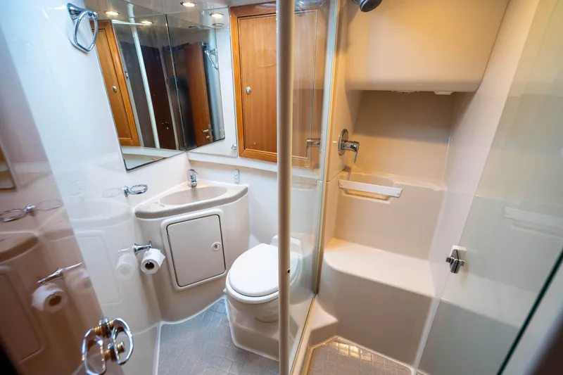 2007 Riviera 42' Flybridge Motoryacht