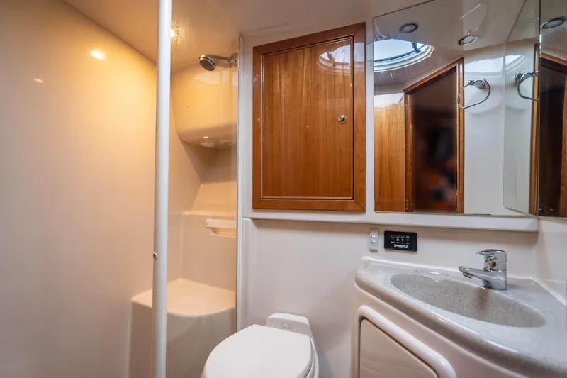 2007 Riviera 42' Flybridge Motoryacht