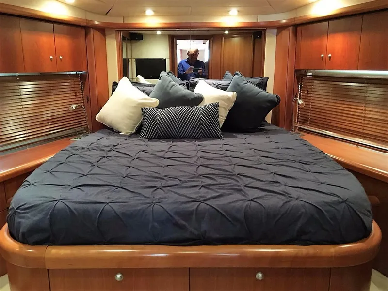 2006 Sunseeker Predator 4-room CATs