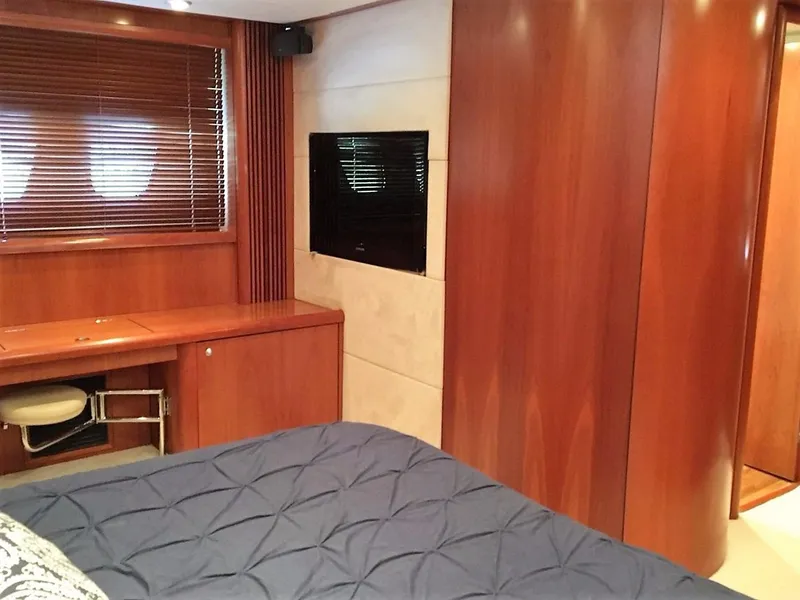 2006 Sunseeker Predator 4-room CATs