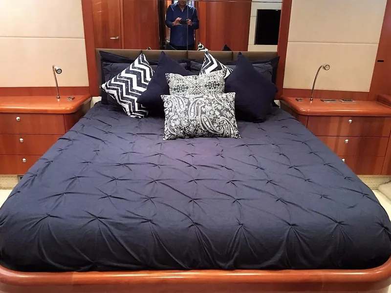 2006 Sunseeker Predator 4-room CATs