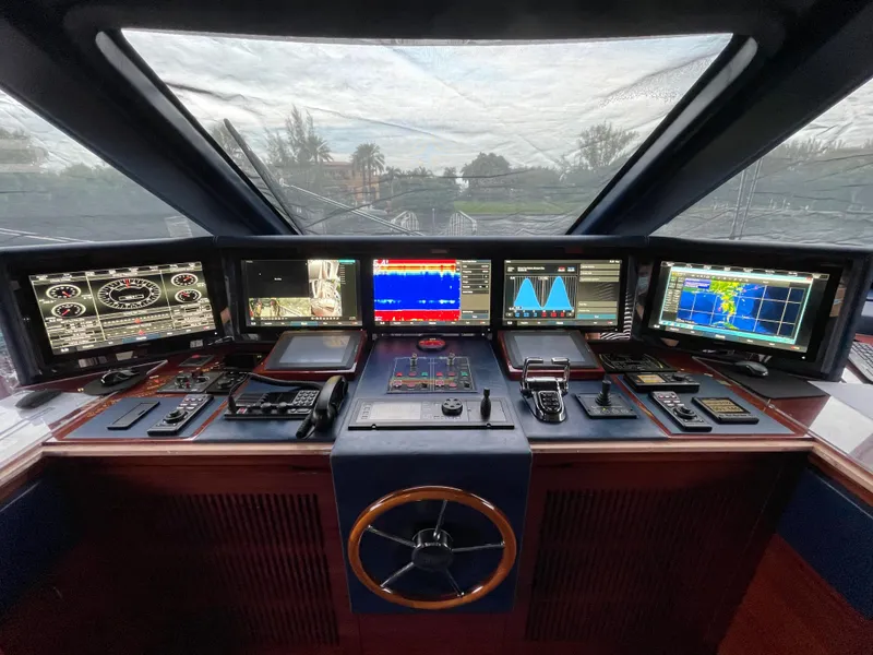2011 Benetti 121