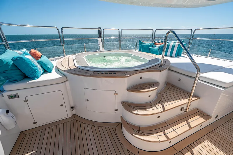 2011 Benetti 121