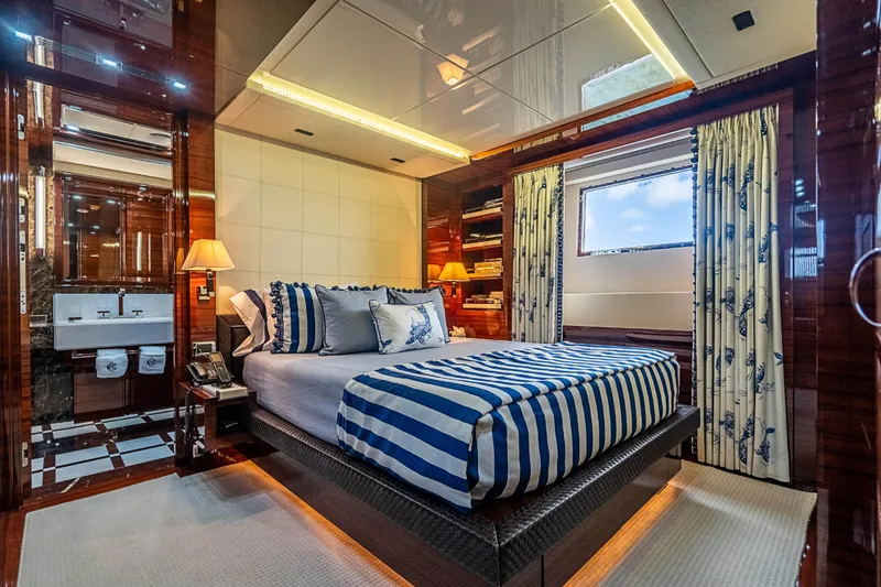 2011 Benetti 121