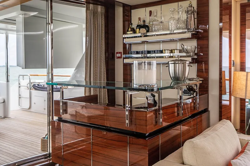 2011 Benetti 121