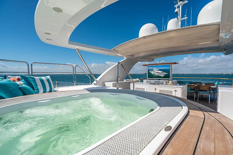2011 Benetti 121
