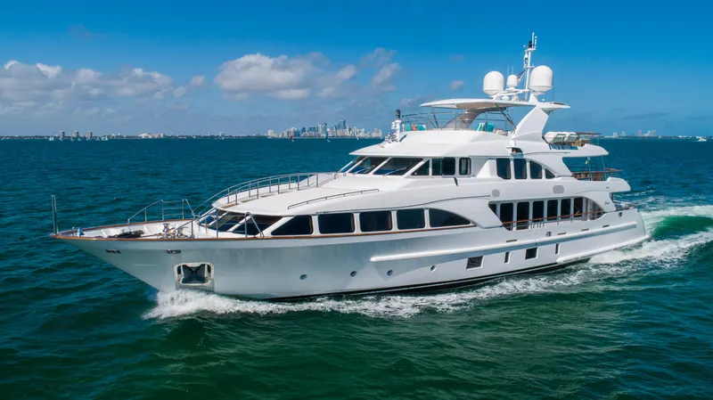 2011 Benetti 121