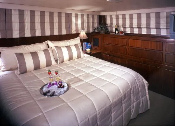 1989 Hatteras Motoryacht