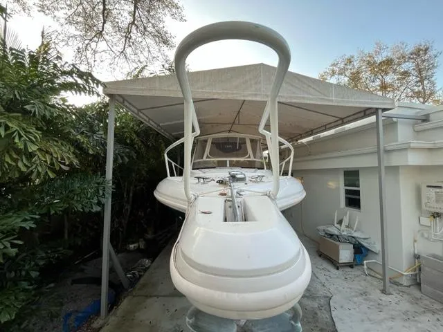 2000 Intrepid 366 Cuddy