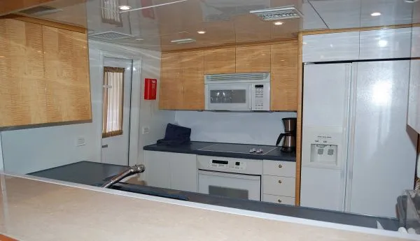1984 Poole Motor Yacht