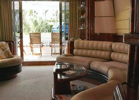 1999 Azimut 70 Sea Jet