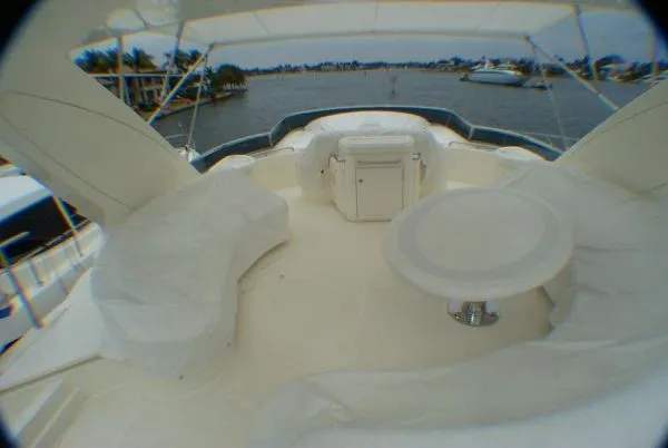 2003 Azimut 80 Carat