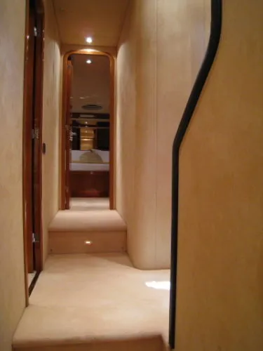 2003 Azimut 80 Carat
