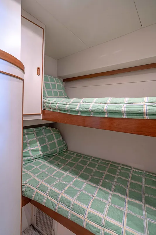 1989 Bertram Sport Fisherman