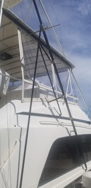 1989 Bertram Sport Fisherman