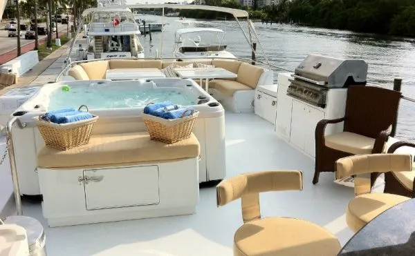 1993 Versilcraft Full Redo 2011