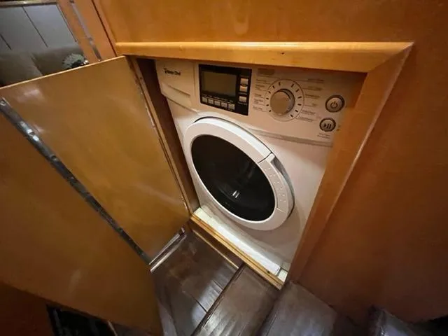 1997 Fairline Squadron 65
