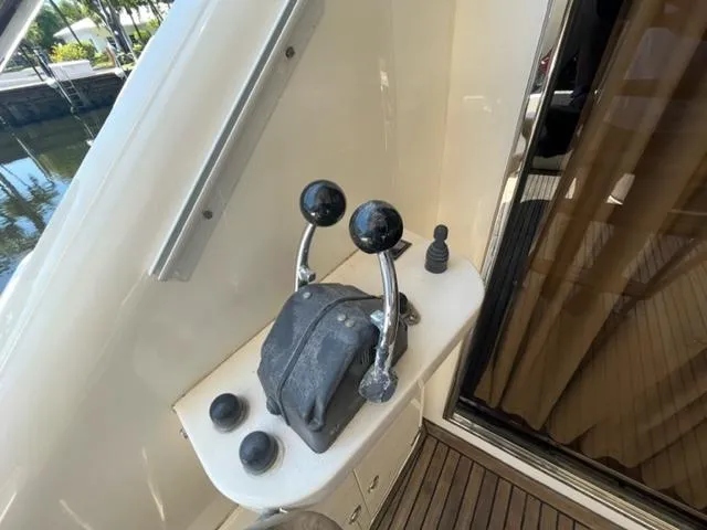 1997 Fairline Squadron 65