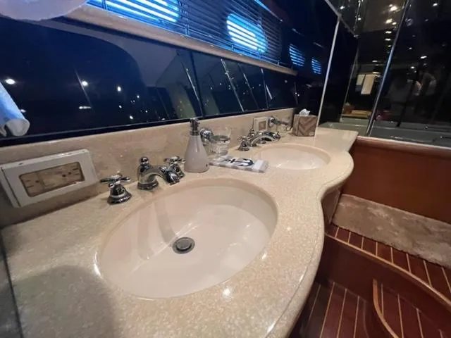 1997 Fairline Squadron 65