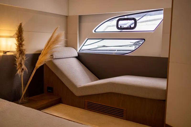 2017 Beneteau Gran Turismo 49