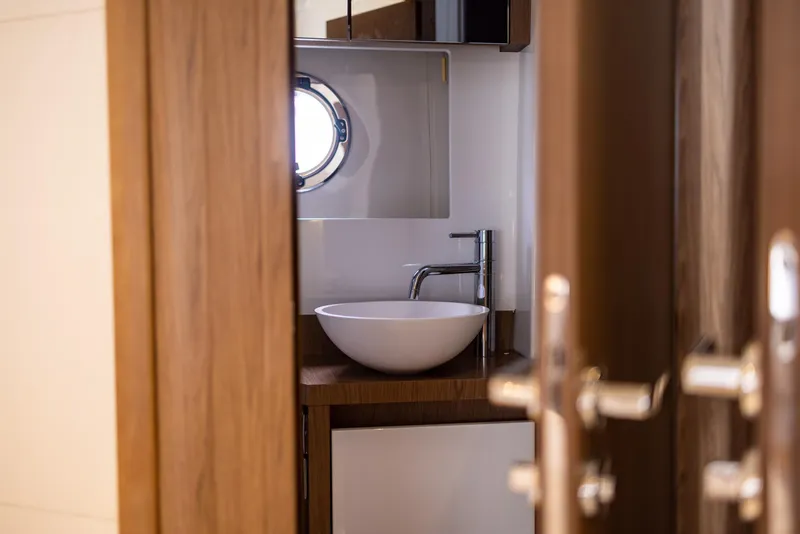 2017 Beneteau Gran Turismo 49