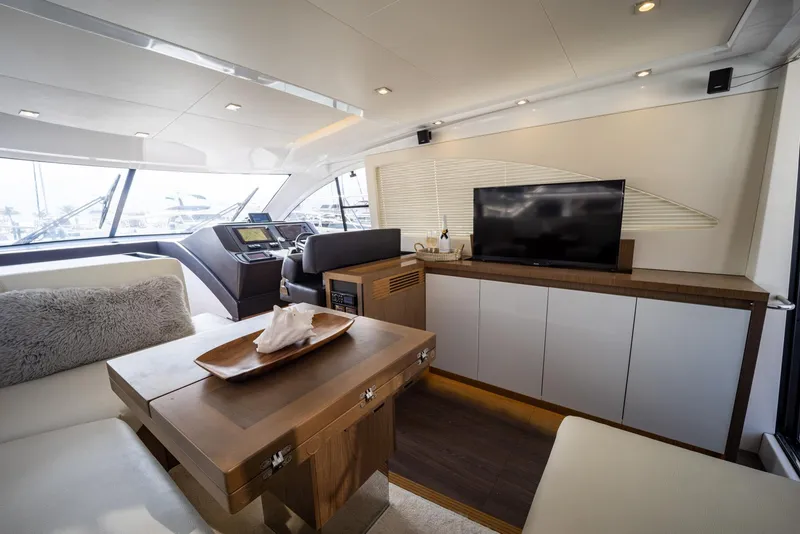 2017 Beneteau Gran Turismo 49