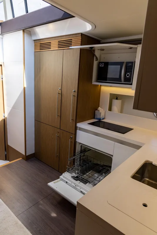 2017 Beneteau Gran Turismo 49