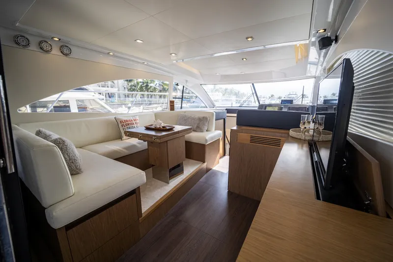 2017 Beneteau Gran Turismo 49